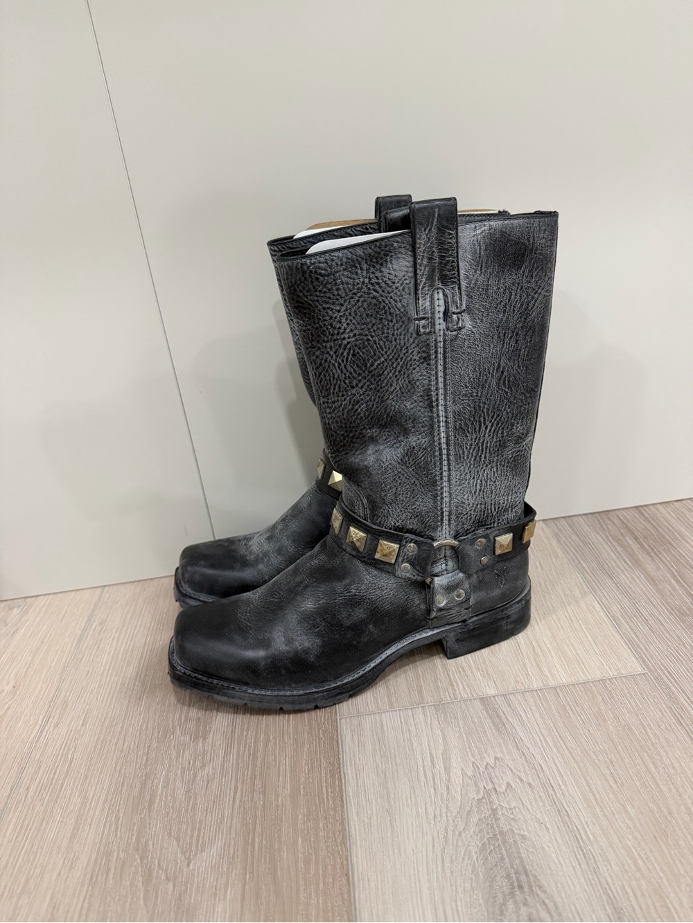 Frye Men's Rogan Studded Engineer Boot Black 9.5M